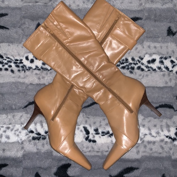 Gianni Bini Camel Leather Boots — 8.5 - Picture 4 of 16